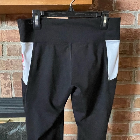 PINK Victoria's Secret UD University of Dayton Flyers Ultimate Yoga Leggings - Picture 6 of 9